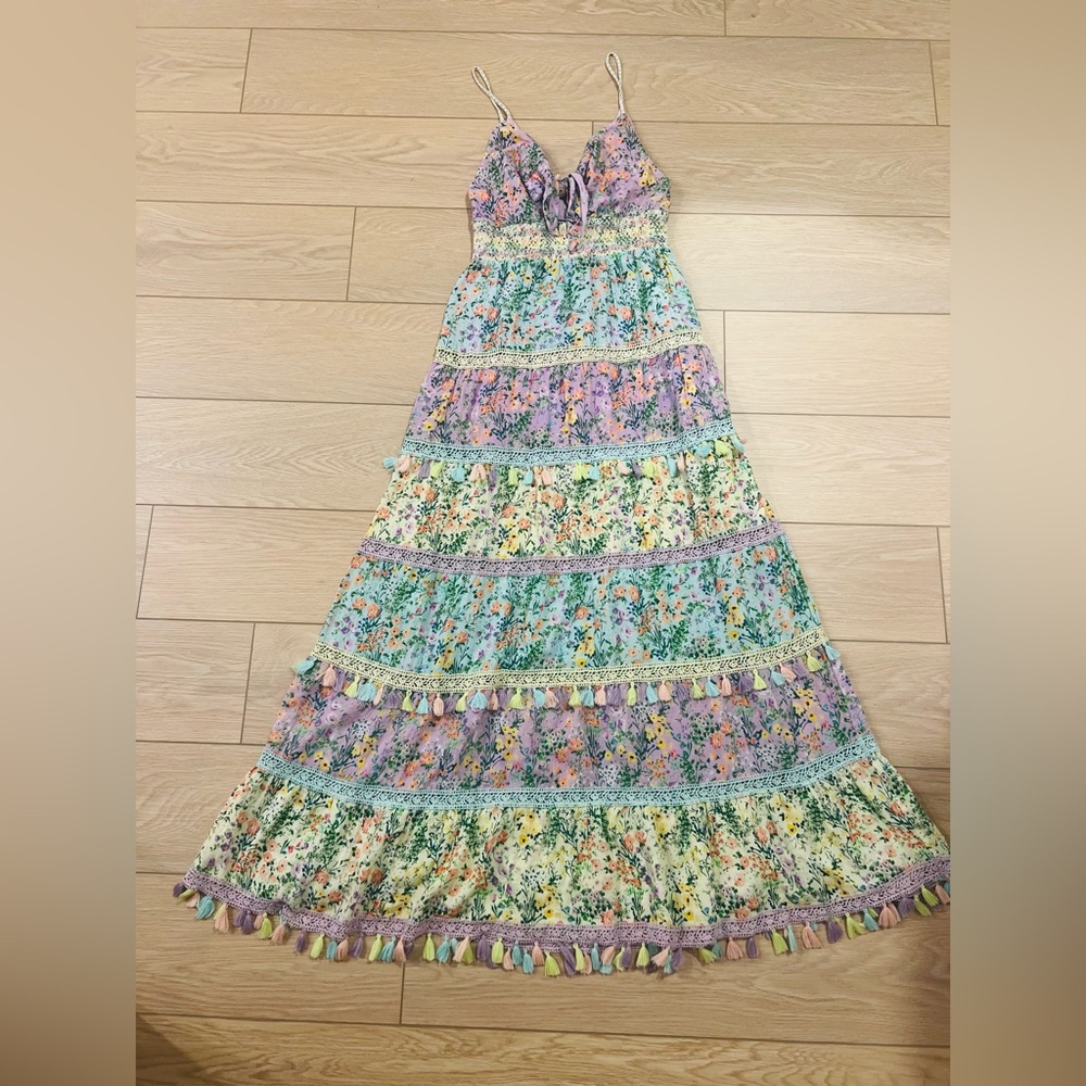 Alice + Olivia Karolina Tiered Tie Front Tassel Pastel Maxi dress size 8